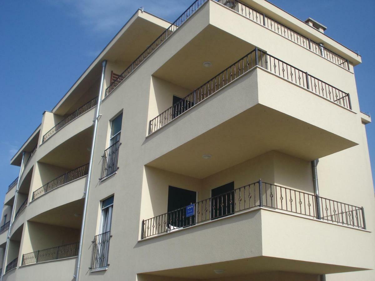 Appartement "Noni" Donji Okrug  Exterior foto